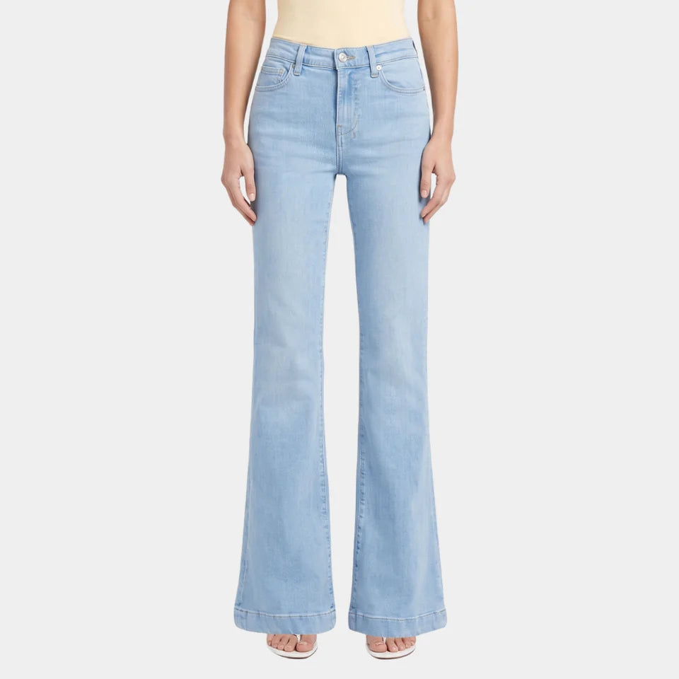 Front view of 7 For All Mankind Air Haze Dojo women’s light wash flare jeans – Seven Acres Canadian denim boutique