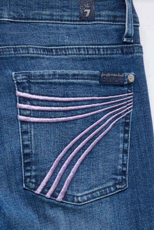 Close-up of signature 7 back pocket on 7 For All Mankind Sky Breeze Dojo women’s jeans – Seven Acres Canada